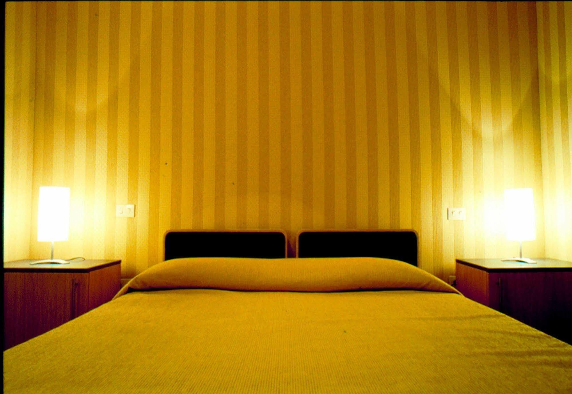 Lemon Garden Hotell Rom Exteriör bild
